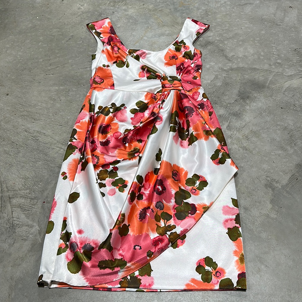 Laggy London Brand Flower Polyester Dress  Size 6 B58